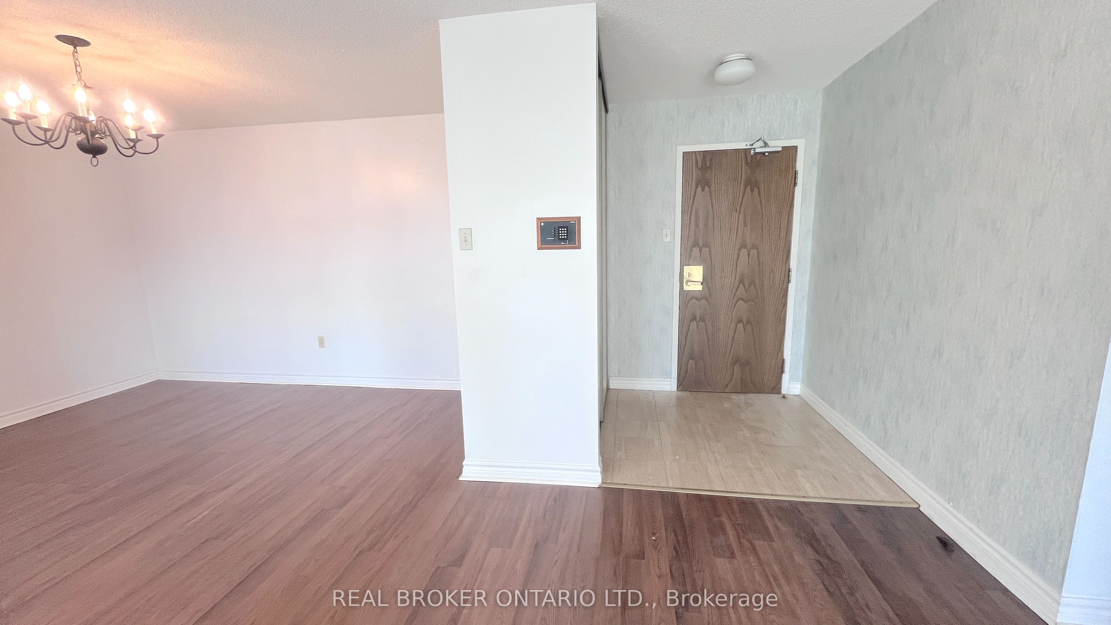 333 Clark Avenue W 509