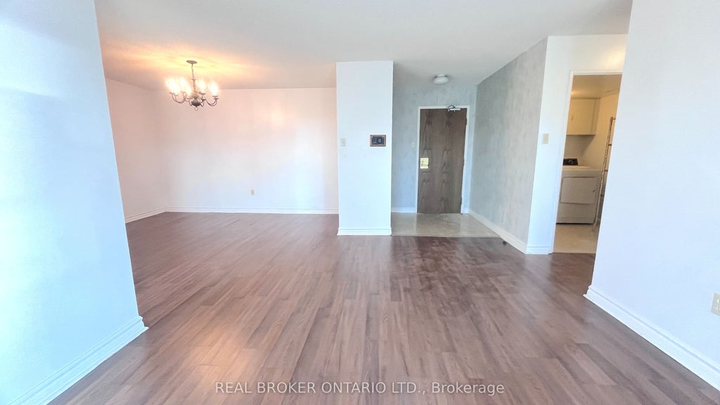 Photo of 333 Clark Avenue W #509, Vaughan, ON L4J 7K4 (MLS # N13875074)