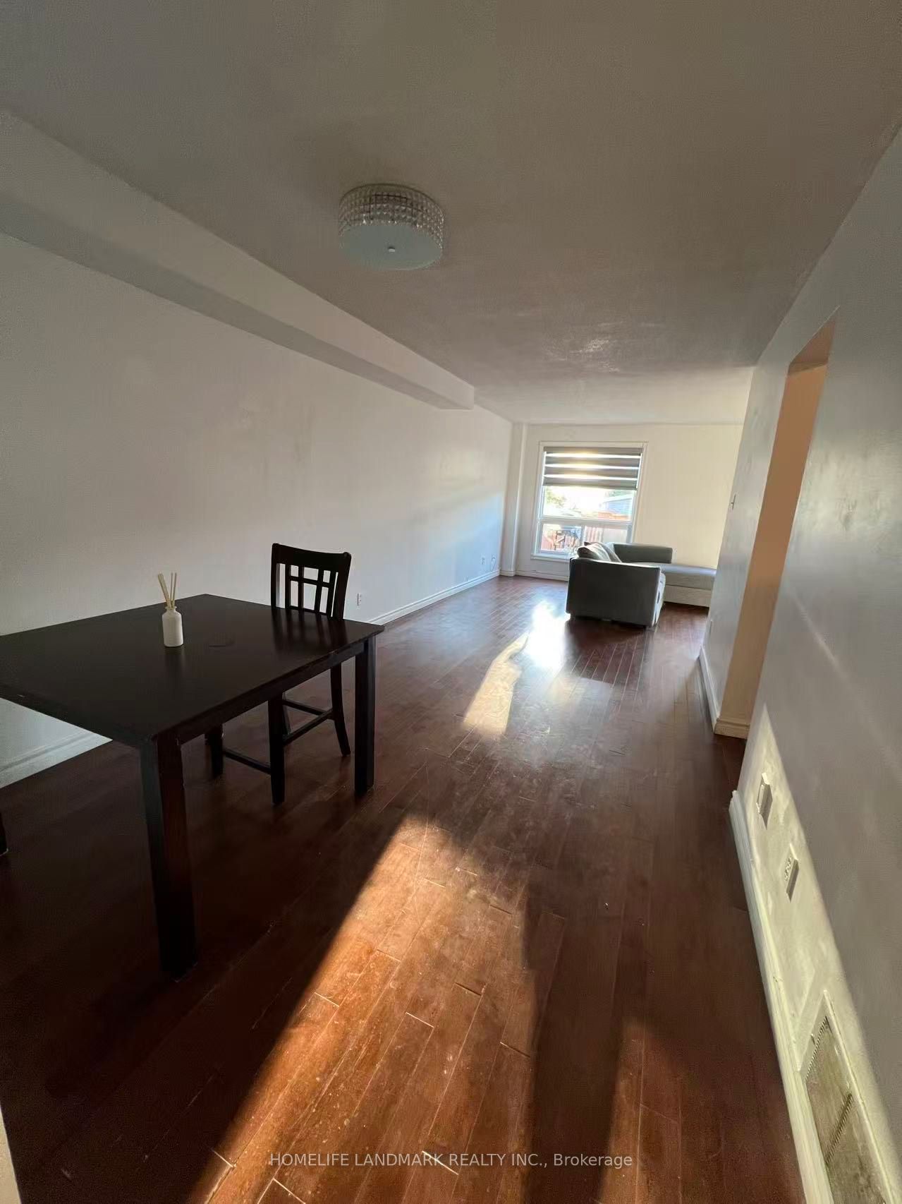 1016 Lucerne Crescent