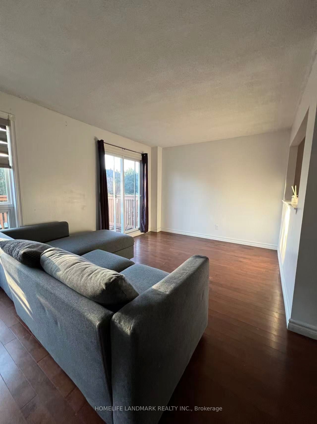 1016 Lucerne Crescent