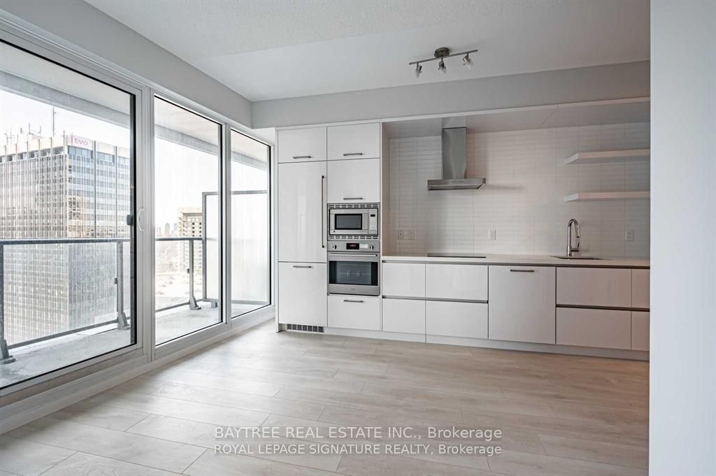 Photo of 2221 Yonge Street #1506, Toronto, ON M4S 2B4 (MLS # C14011260)