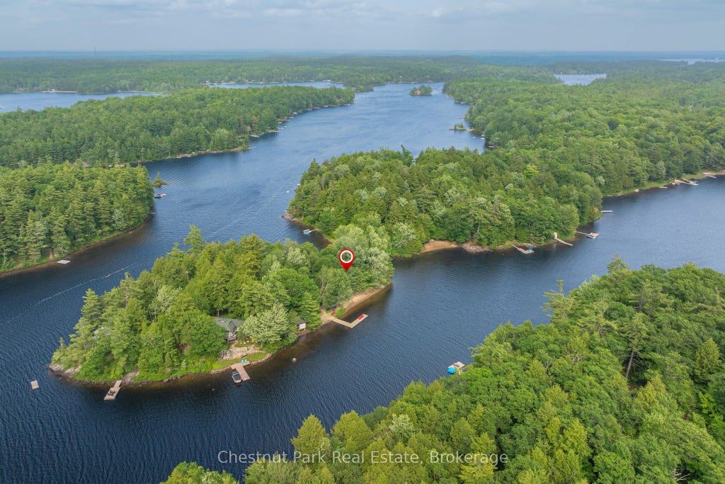 Photo of 1071 STRACHAN POINT Road, Muskoka Lakes, ON P0C 1A0 (MLS # X13523918)