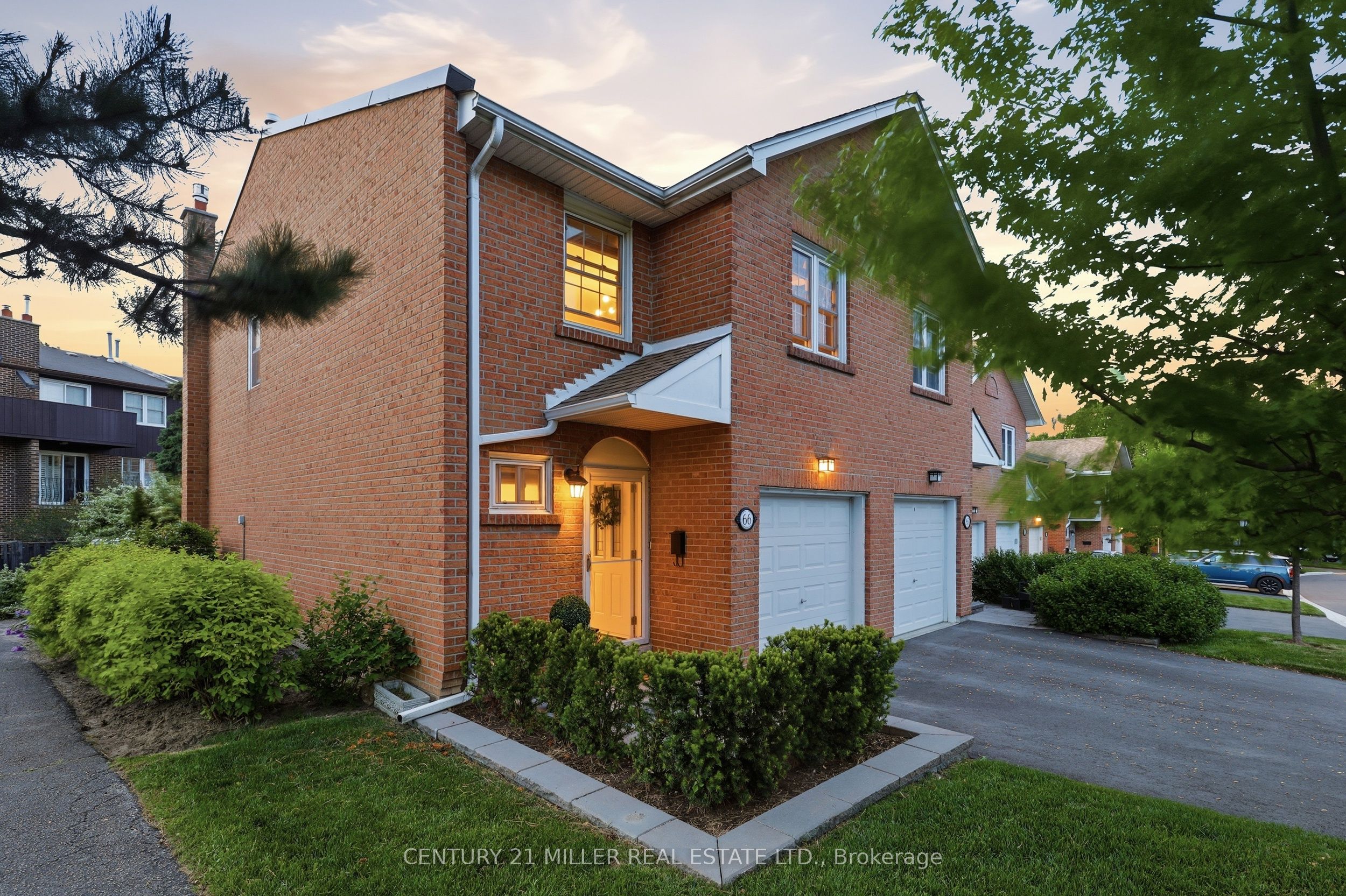 1951 Rathburn Road E 66