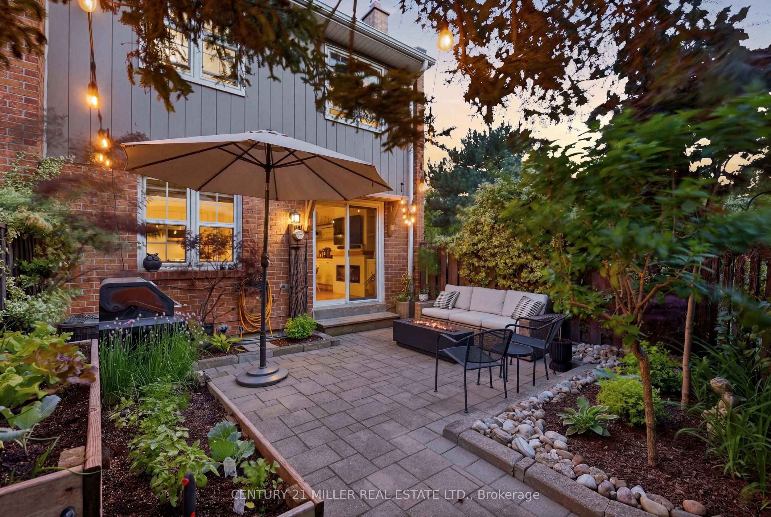 1951 Rathburn Road E 66