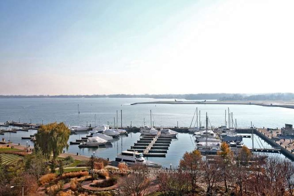 Photo of 500 Queens Quay W. N/A #902W, Toronto, ON M5V 3K8 (MLS # C13523834)