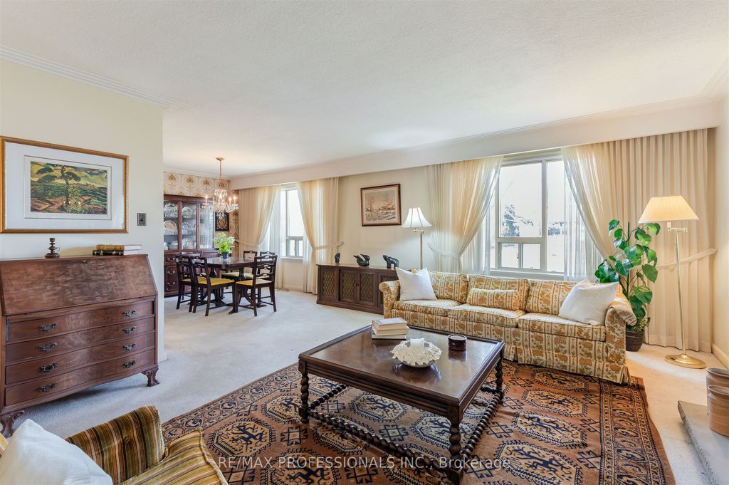 Photo of Toronto, ON M9A 1Y5 (MLS # W12574494)