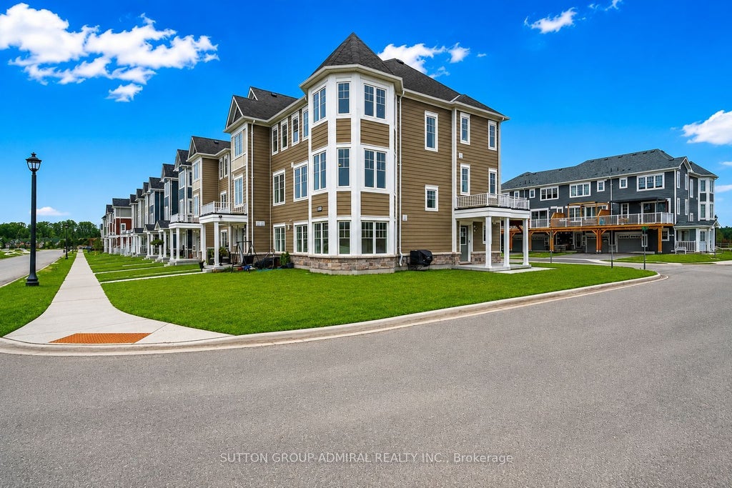 Photo of 83 Shelburne Avenue, Wasaga Beach, ON L9Z 0L2 (MLS # S13724570)