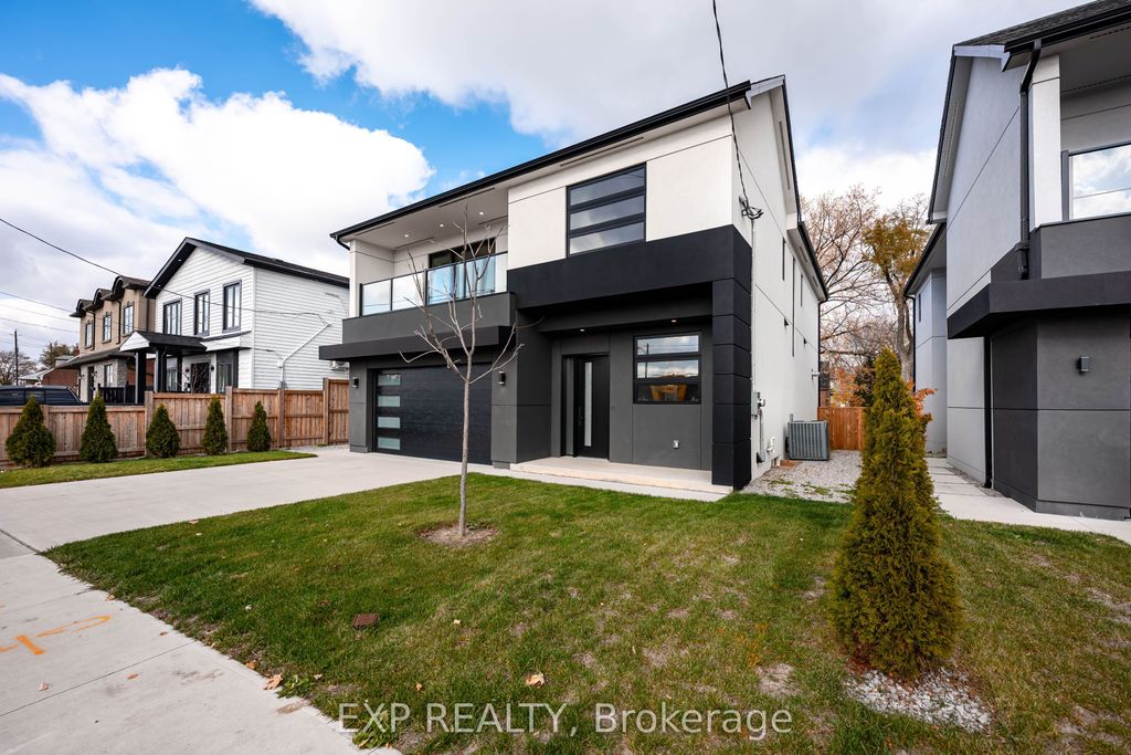 Photo of 16 Walsh Avenue, Toronto, ON M9M 1B6 (MLS # W12567902)