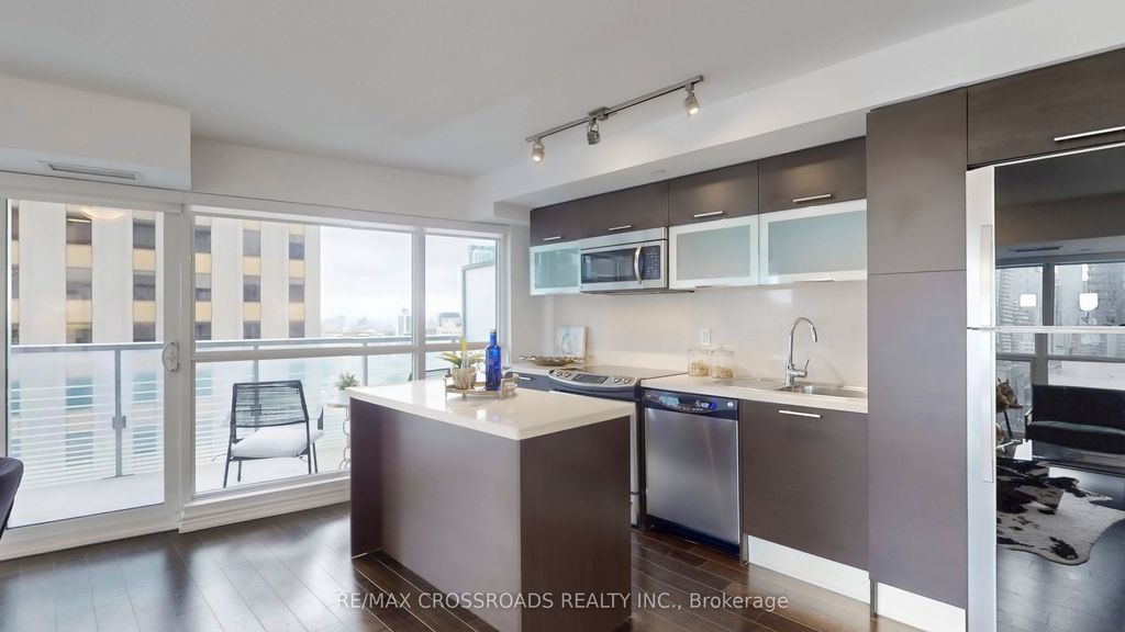 Photo of 386 Yonge Street #1602, Toronto, ON M5B 0A5 (MLS # C12460630)