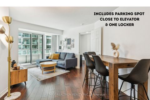 Photo of 19 Grand Trunk Crescent #1215, Toronto, ON M5J 3A3 (MLS # C12572754)