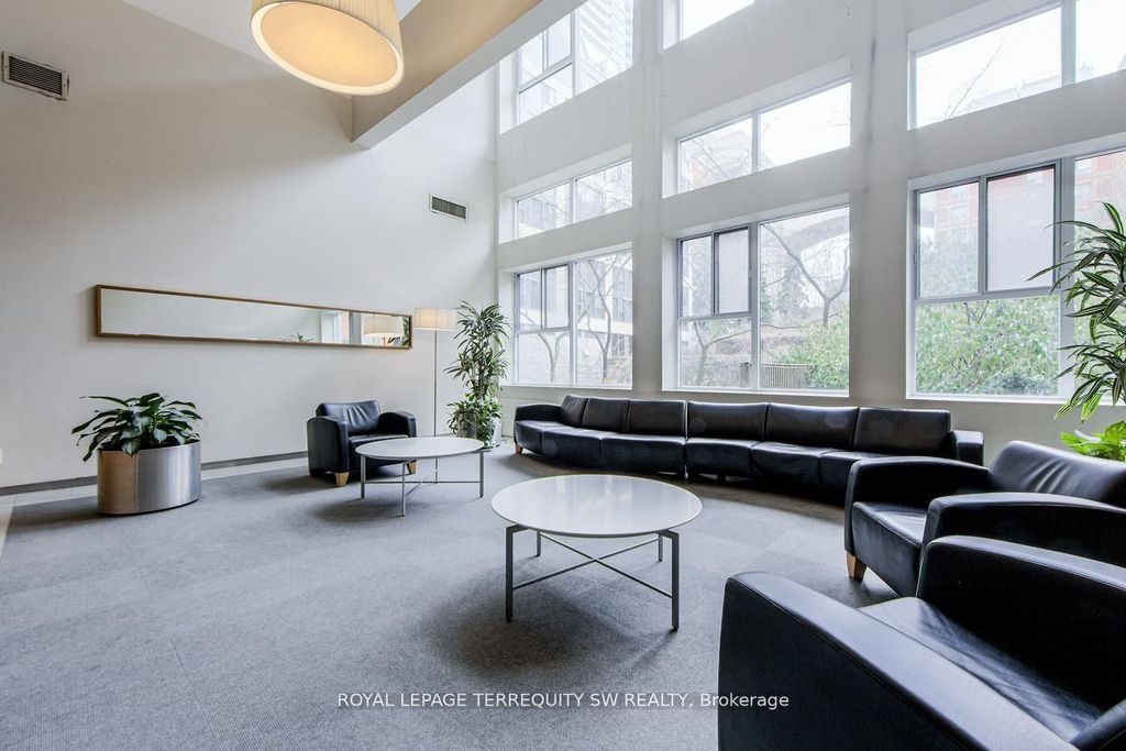 Photo of 222 The Esplanade N/A #933, Toronto, ON M5A 4M8 (MLS # C12364066)