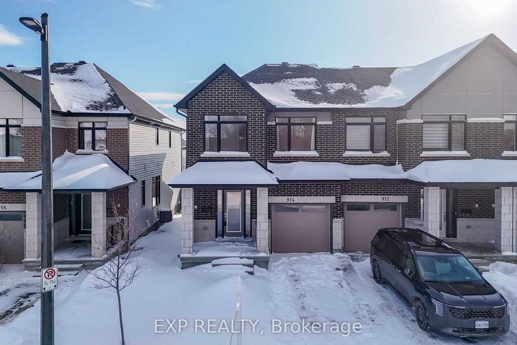Photo of 914 Alvarez Lane, Leitrim, ON K1T 0W2 (MLS # X12710736)