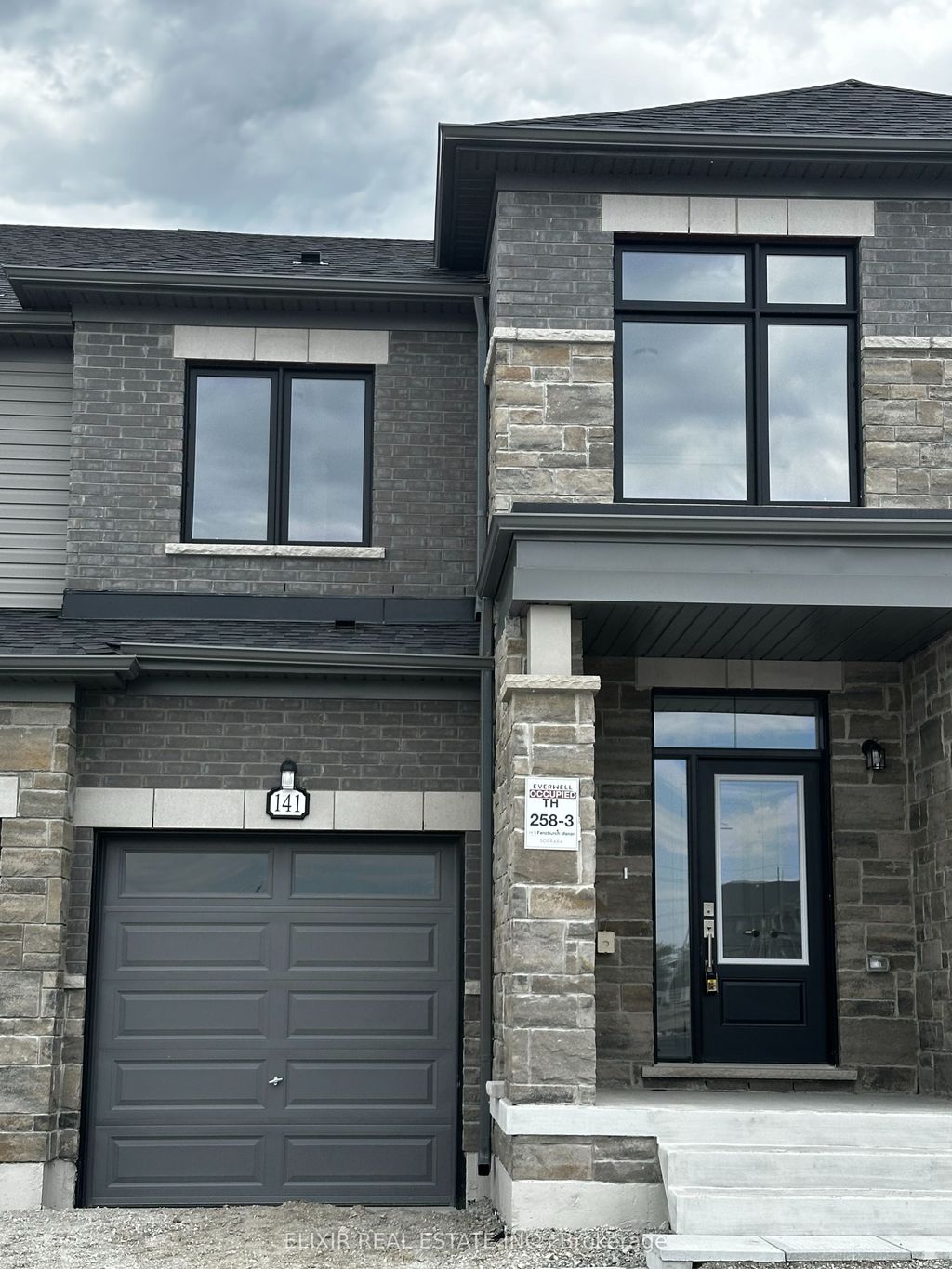 Photo of 141 Fenchurch Manor, Barrie, ON L9J 0X1 (MLS # S13206540)