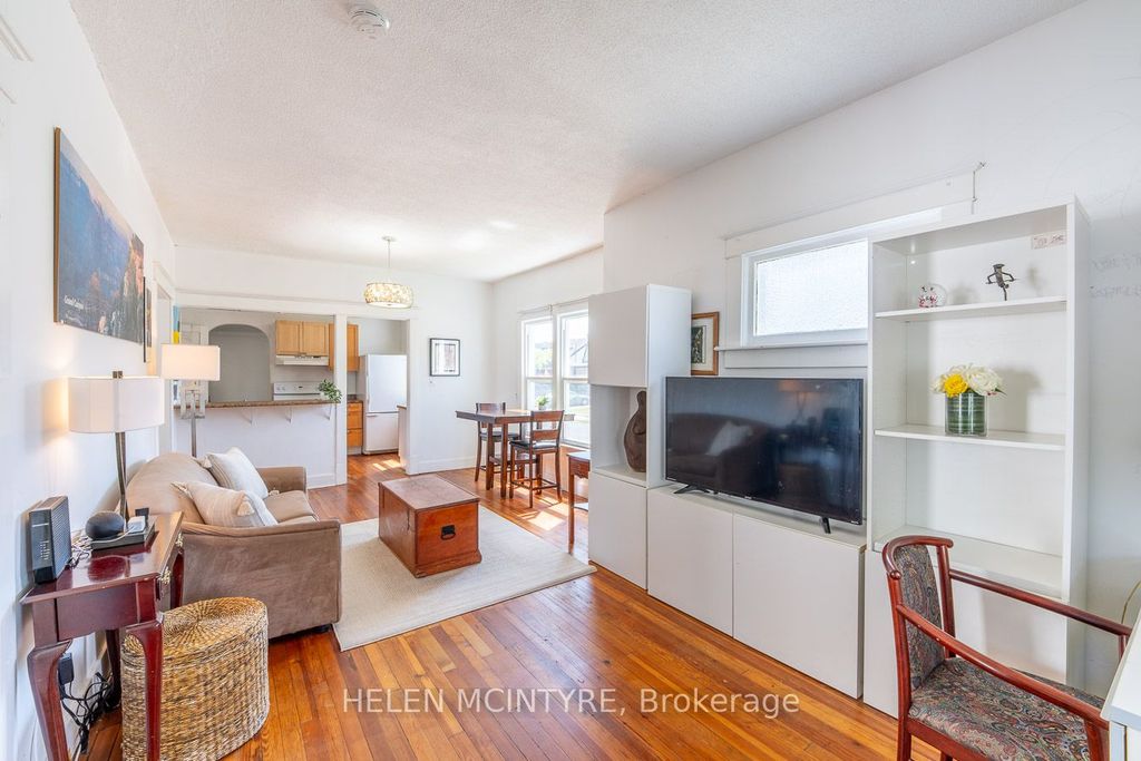 Photo of 5012 Morrison Street, Niagara Falls, ON L2E 2C6 (MLS # X13218804)