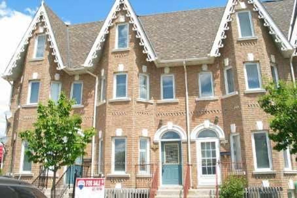 Photo of 1585 S Weston Road S, Toronto, ON M9N 1T4 (MLS # W12927126)