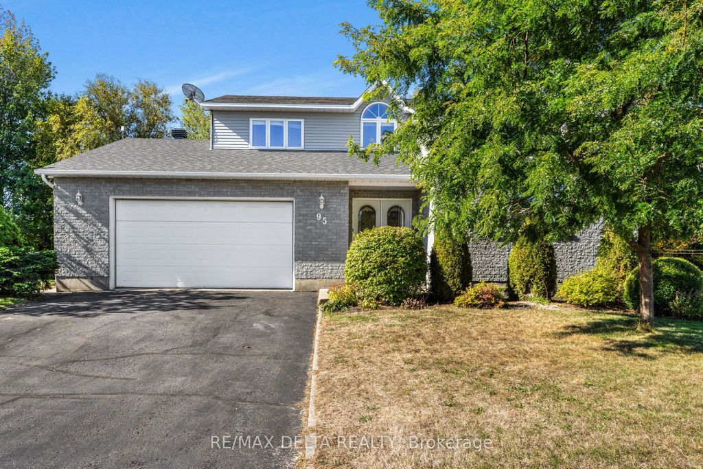 Photo of 95 Lalande Crescent, Alfred and Plantagenet, ON K0B 1L0 (MLS # X12501144)