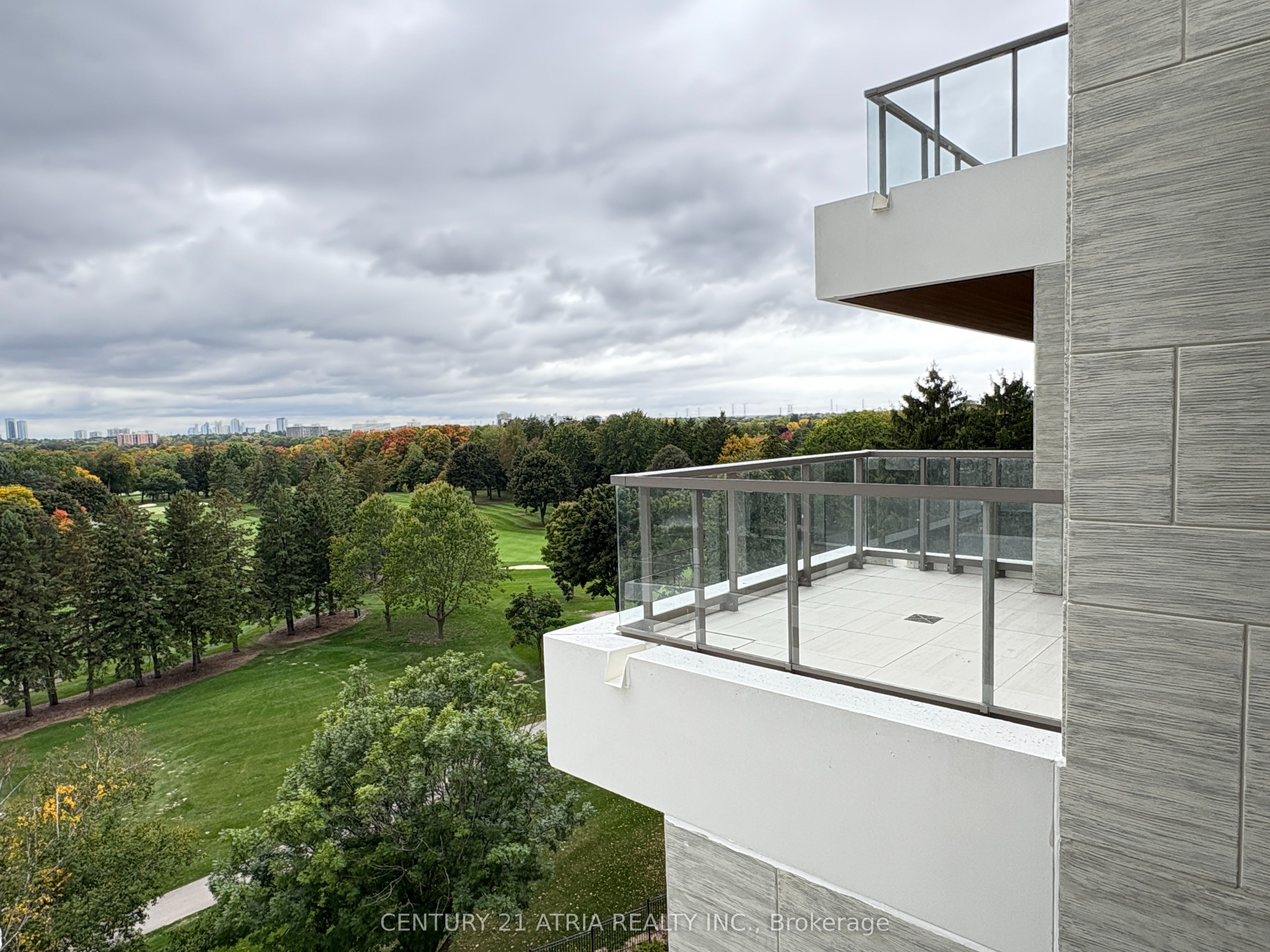397 Royal Orchard Boulevard 605