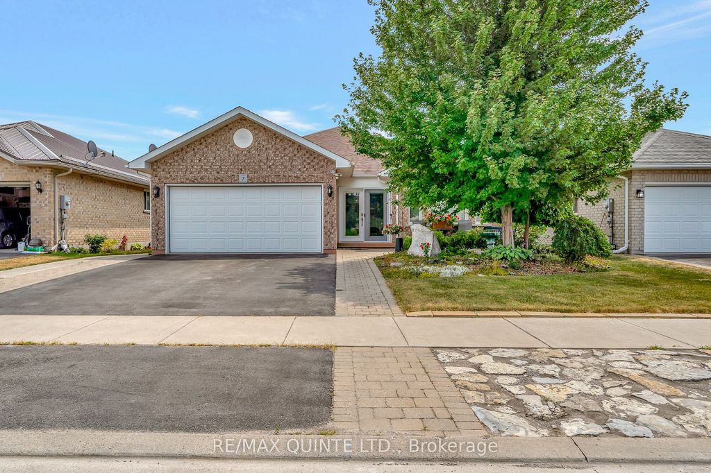 Photo of 7 Chestnut Drive, Belleville, ON K8N 0M9 (MLS # X12597570)
