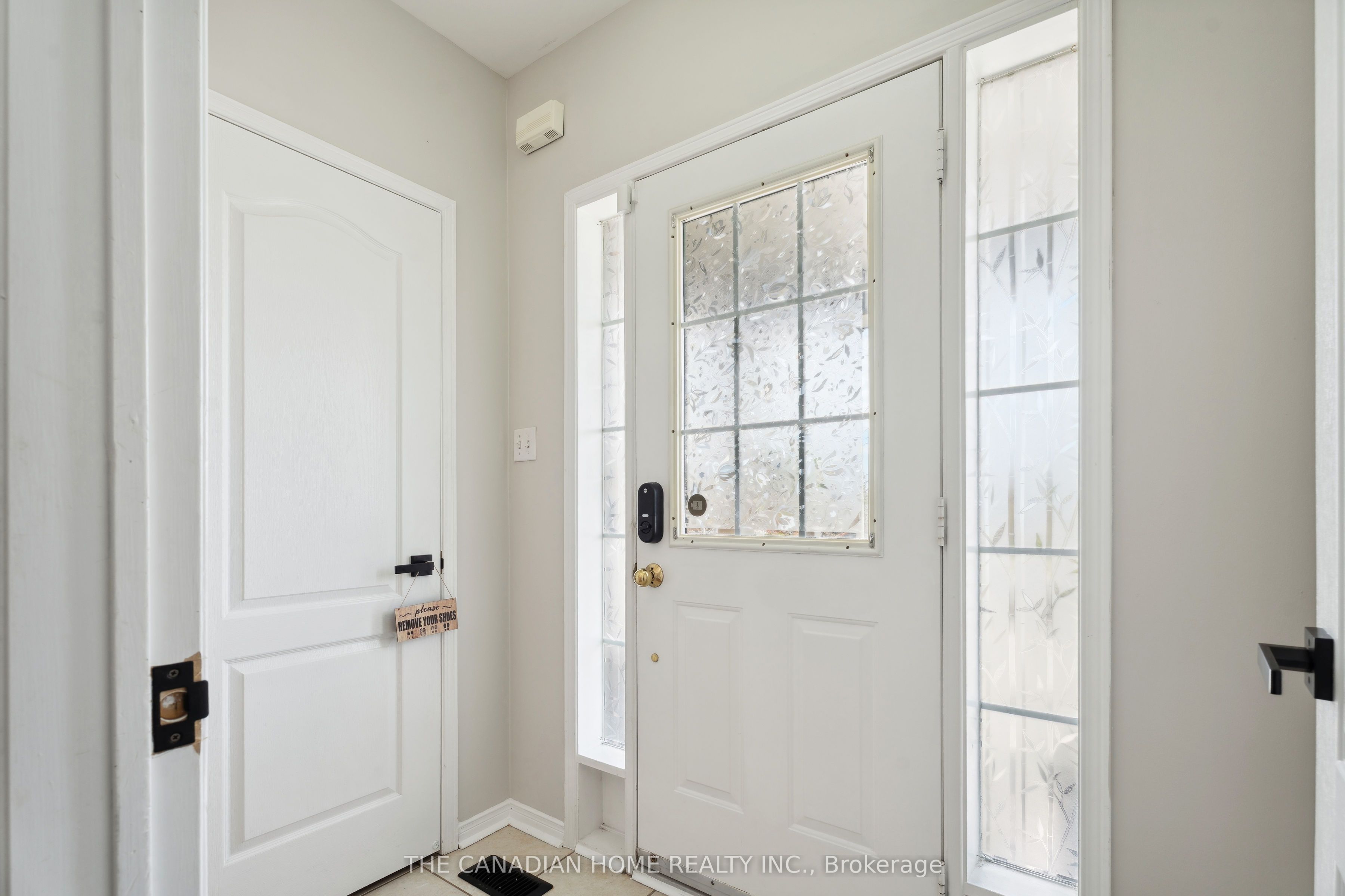 1193 Chapman Crescent