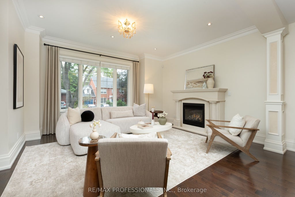 Photo of 18 Hillcroft Drive, Toronto, ON M9B 4X5 (MLS # W13856084)