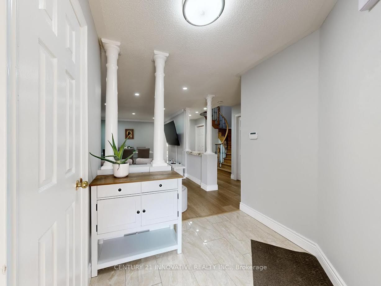 336 St Joan of Arc Avenue