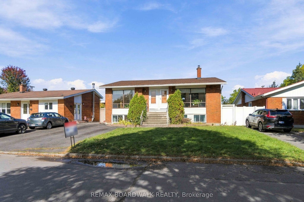 Photo of 2173 Carnegie Street, Elmvale Acres and Area, ON K1G 2V4 (MLS # X13886444)