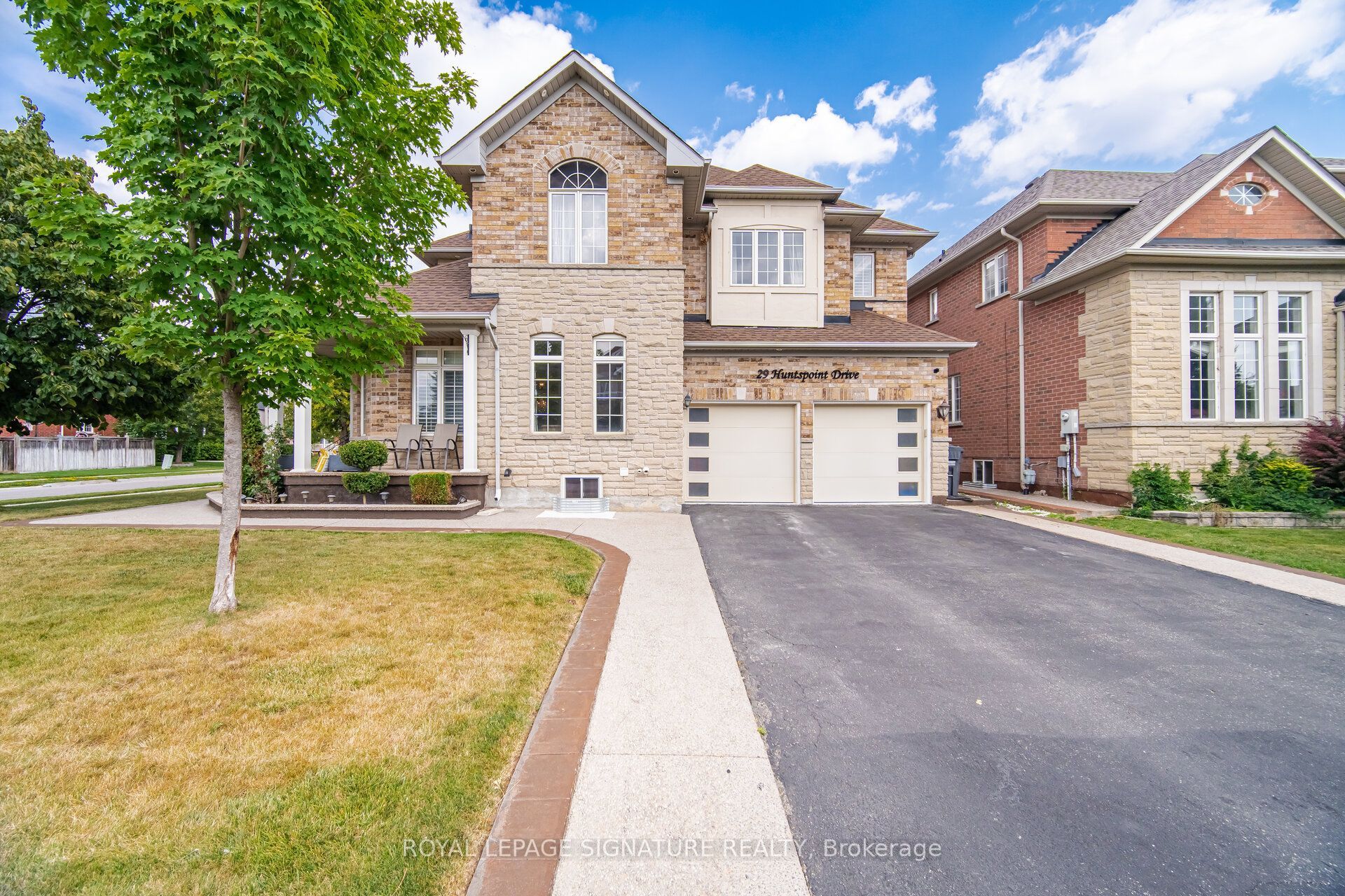 29 Huntspoint Drive 1