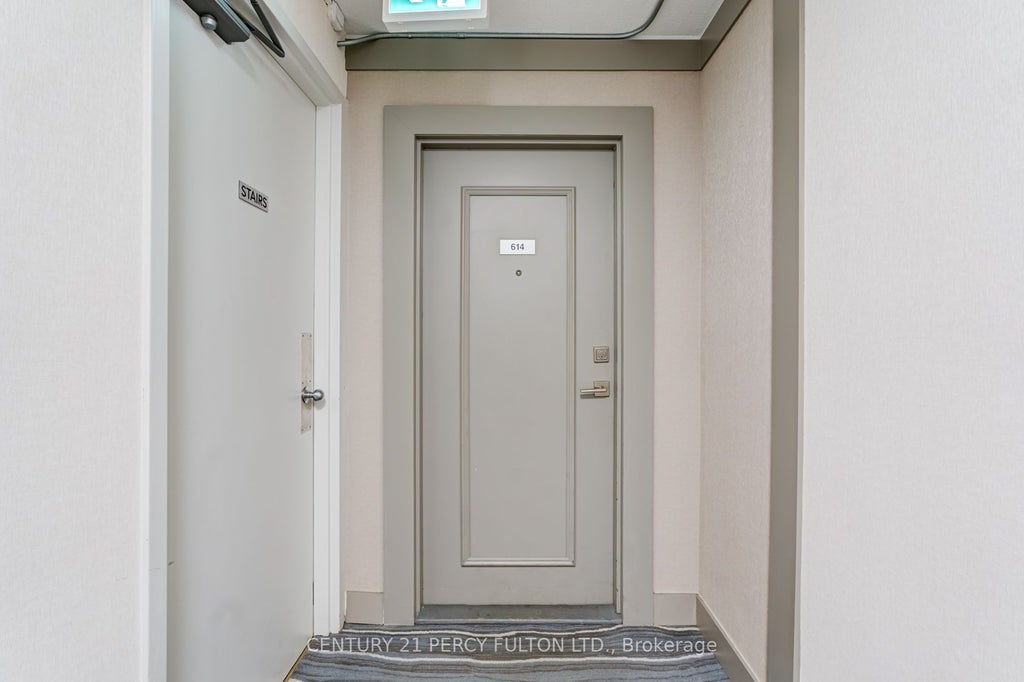 Photo of 5 Vicora Linkway N/A #614, Toronto, ON M3C 1A4 (MLS # C13775310)