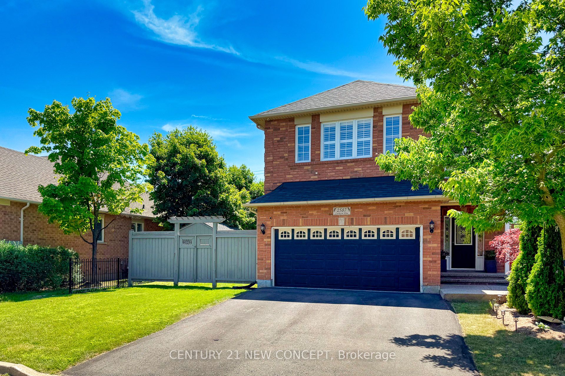 2587 Carberry Way