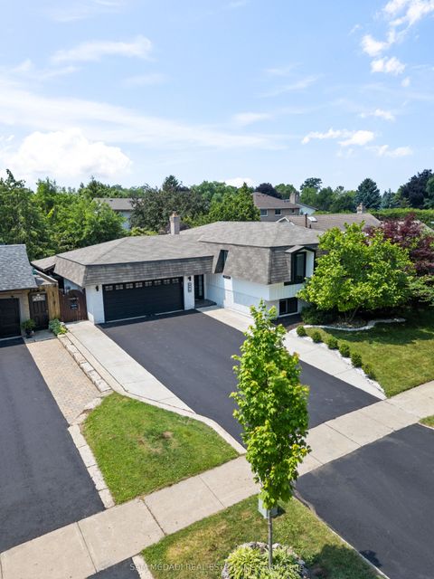 496 Seymour Drive Oakville ON L6L 3K1