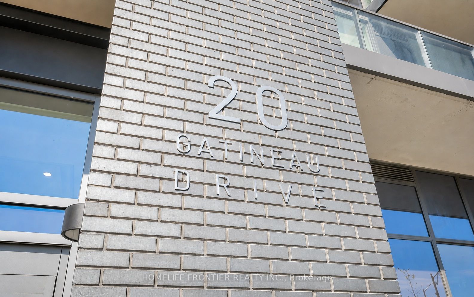 20 Gatineau Drive 301