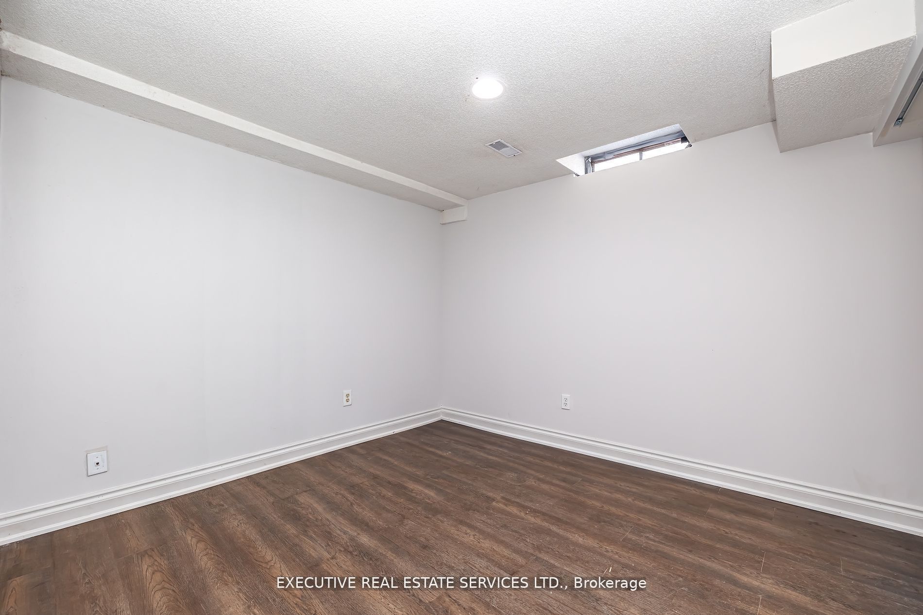 17 Judith Crescent LOWER