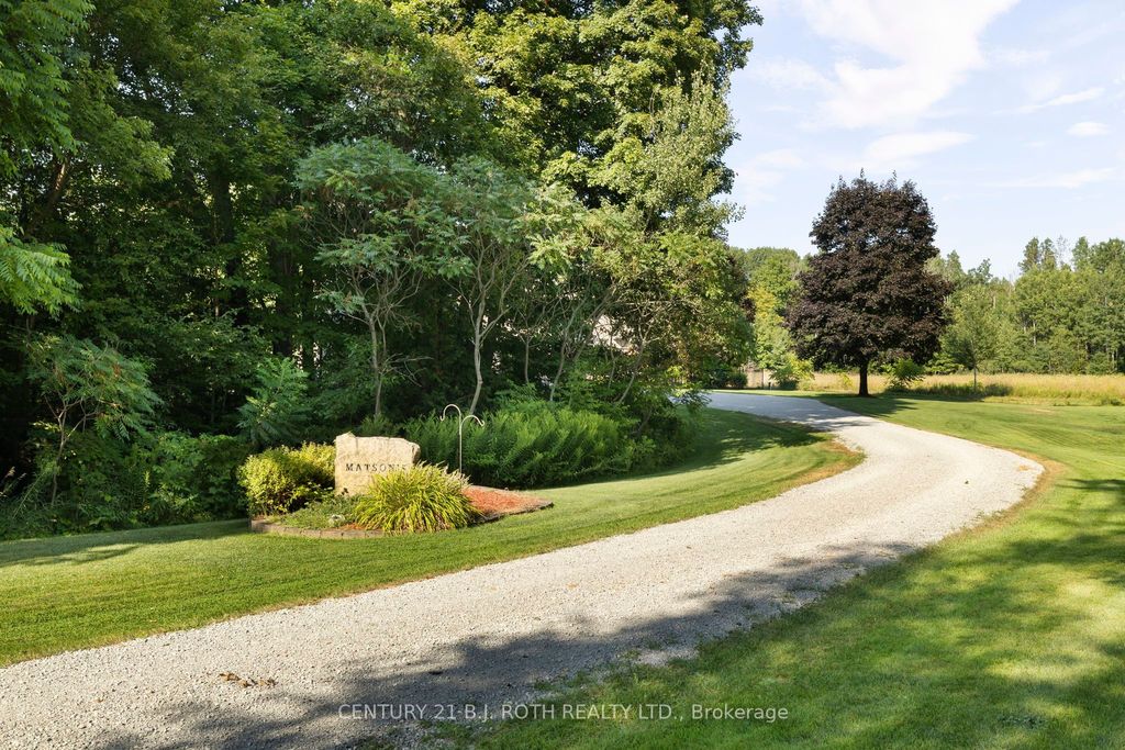Photo of 256 DENNEY Drive, Essa, ON L0M 1B1 (MLS # N12450077)