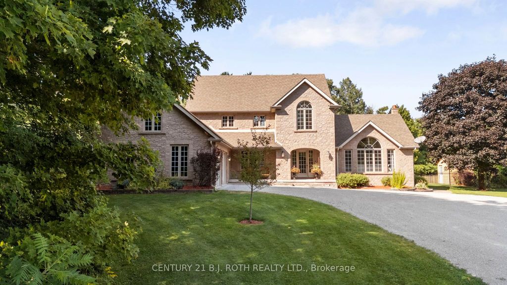 Photo of 256 DENNEY Drive, Essa, ON L0M 1B1 (MLS # N12450077)