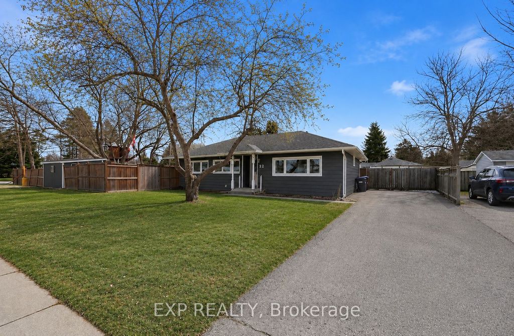Photo of 22 Cecil Street, Essa, ON L0M 1B3 (MLS # N13114568)