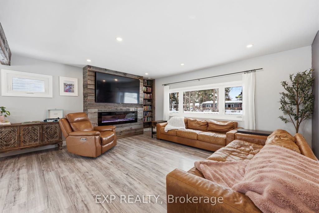 Photo of 22 Cecil Street, Essa, ON L0M 1B3 (MLS # N13114568)