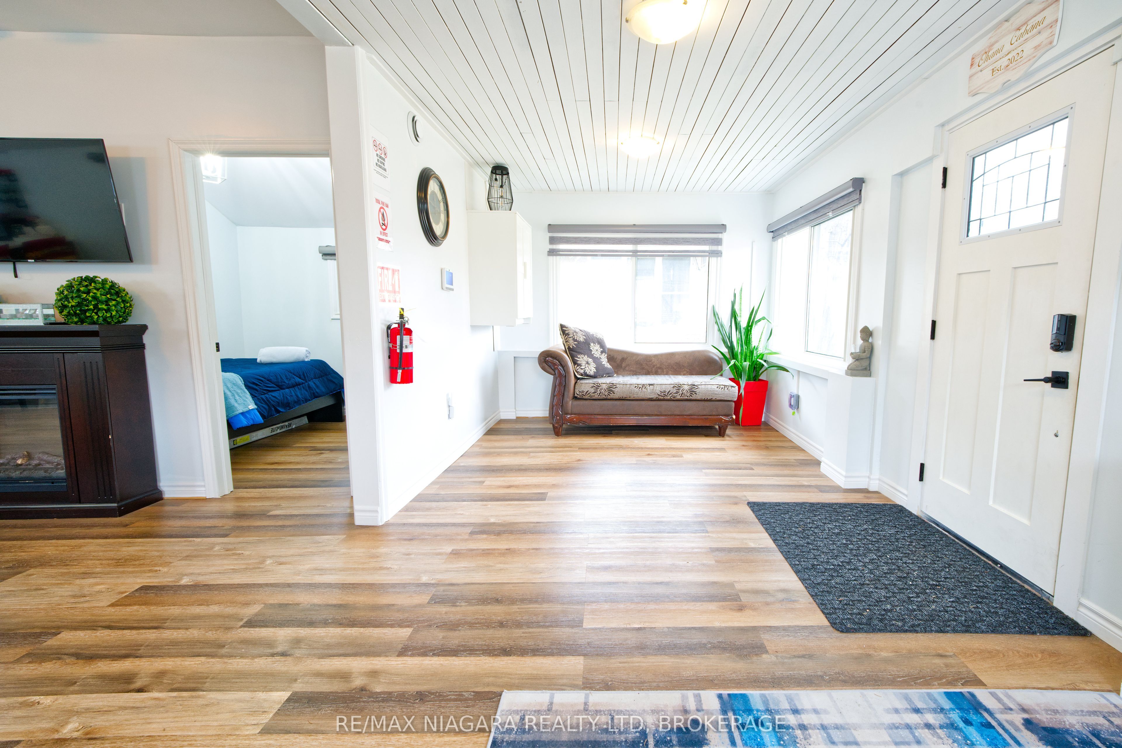 383 Cherrywood Avenue