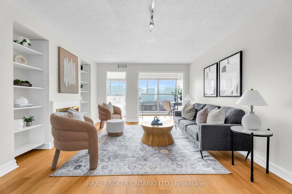 Photo of 65 Scadding Avenue #820, Toronto, ON M5A 4L1 (MLS # C12802772)