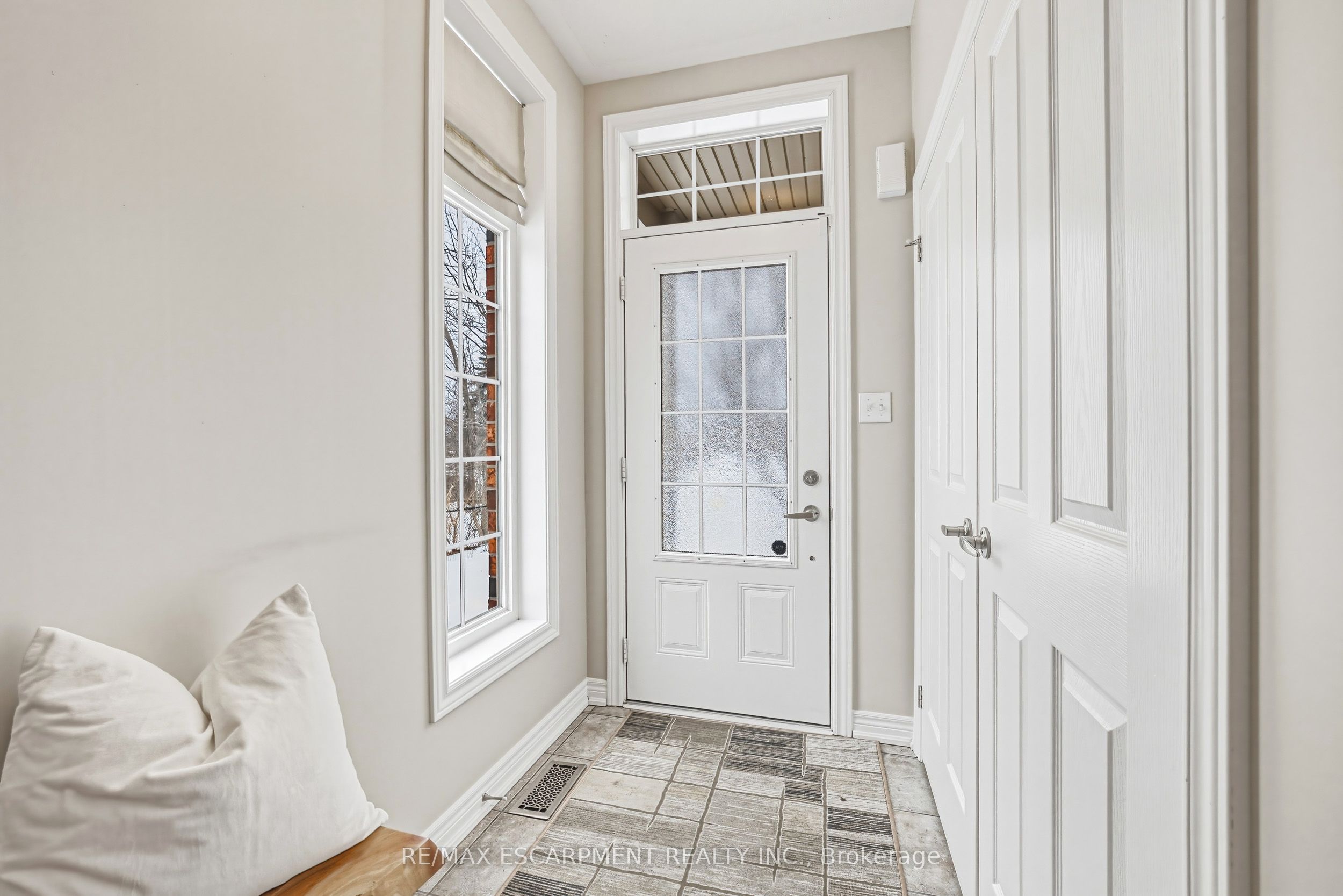 4165 Upper Middle Road #8