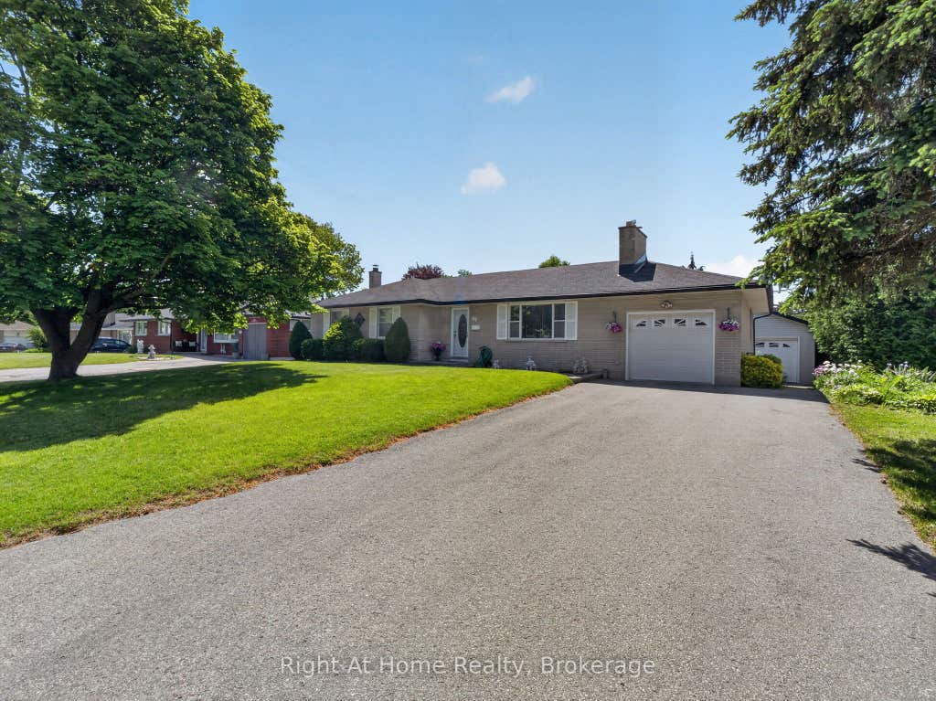 Photo of 47 Churchill Avenue, Oshawa, ON L1G 3K5 (MLS # E13658478)