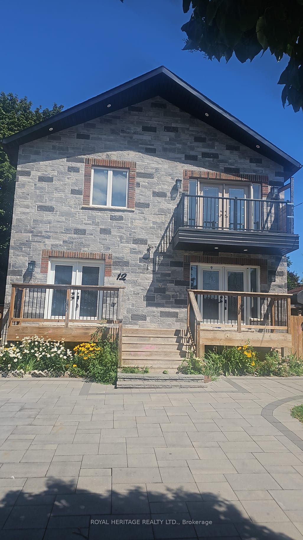 12 Janray Drive