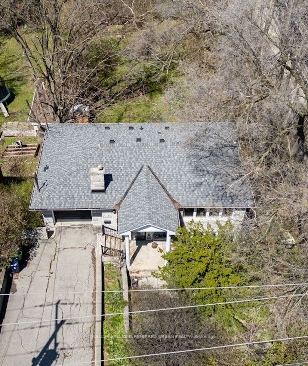 Photo of 20 Gracefield Avenue, Toronto, ON M6L 1L1 (MLS # W12415356)