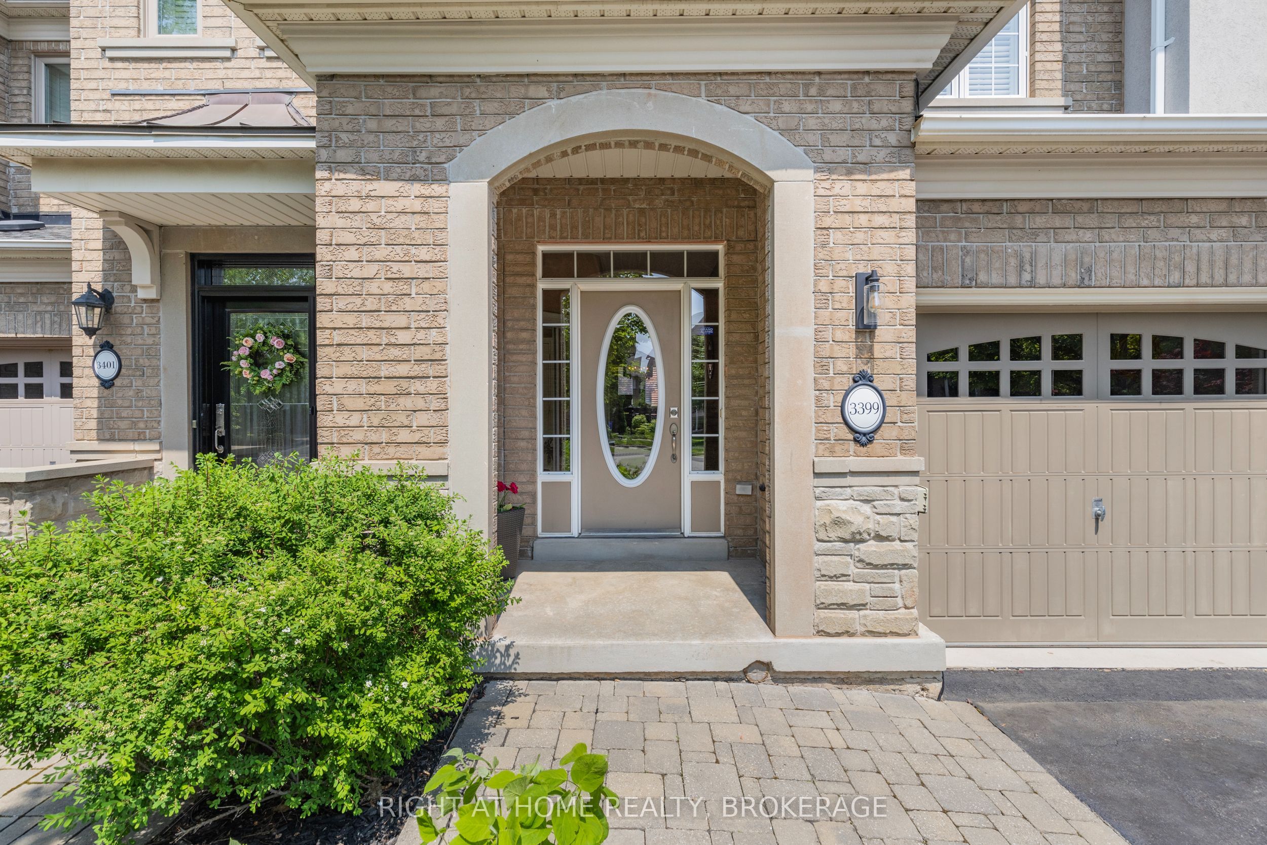 3399 Hayhurst Crescent