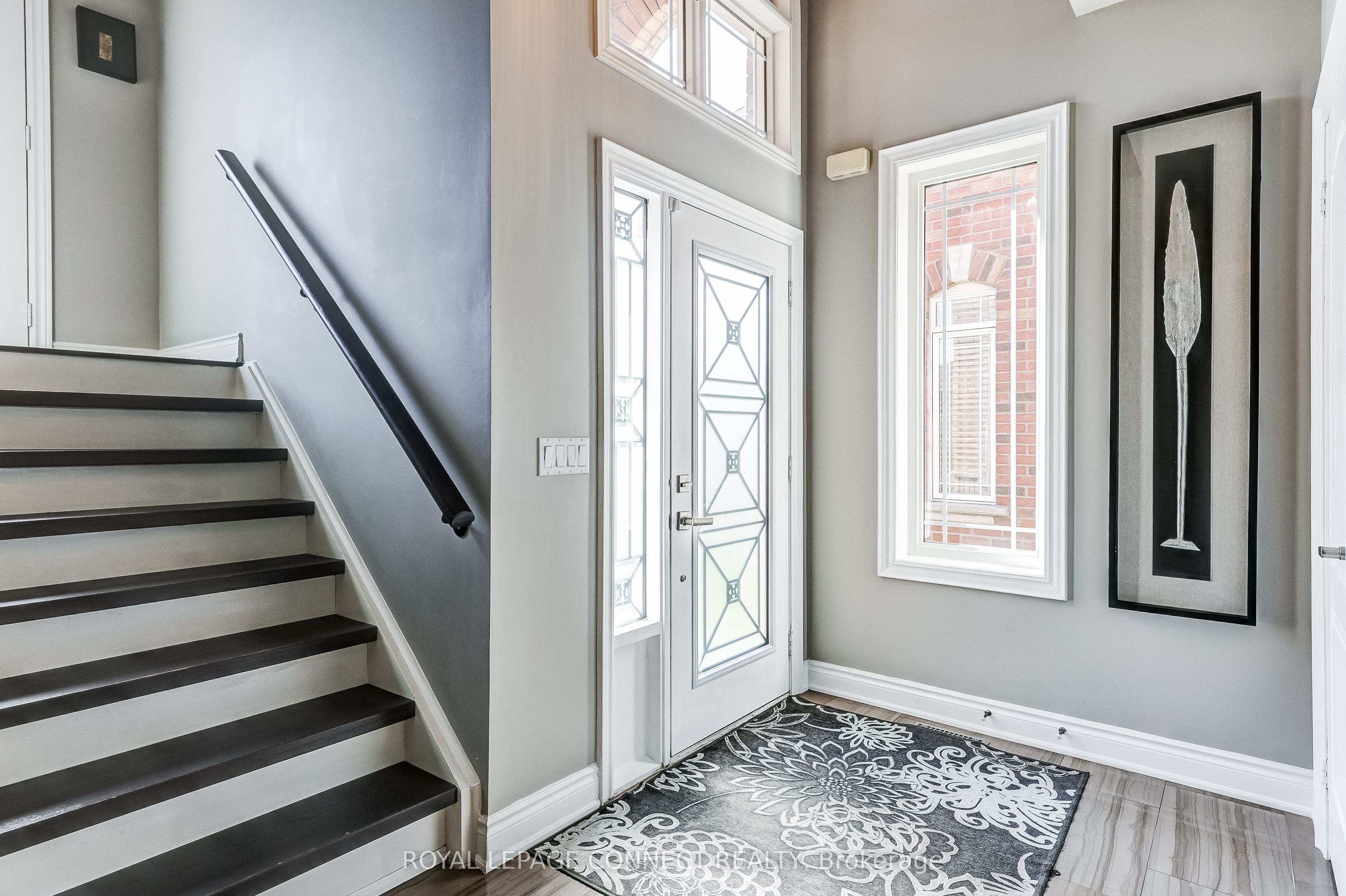27 Inverhuron Street