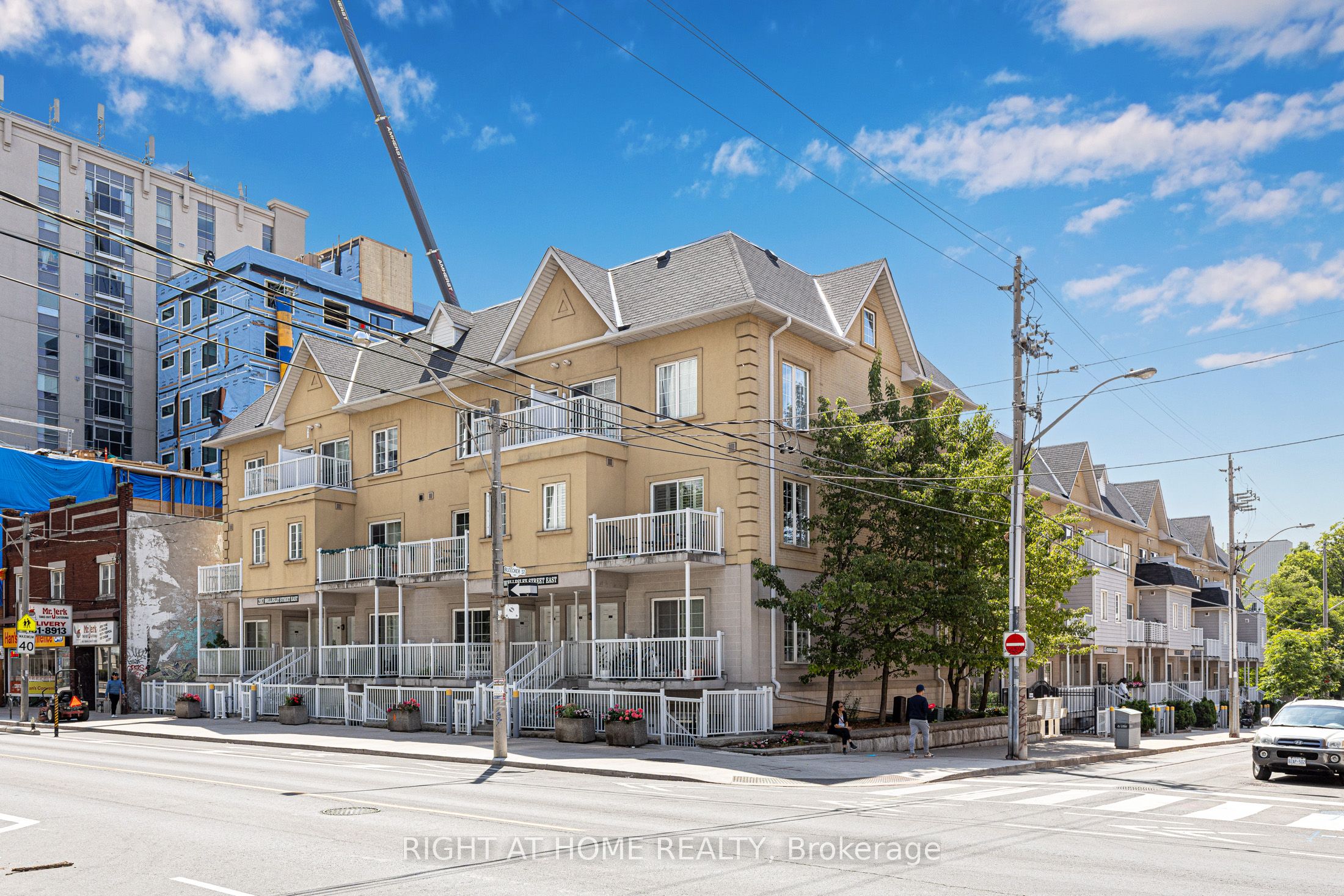 205 Wellesley Street E 205