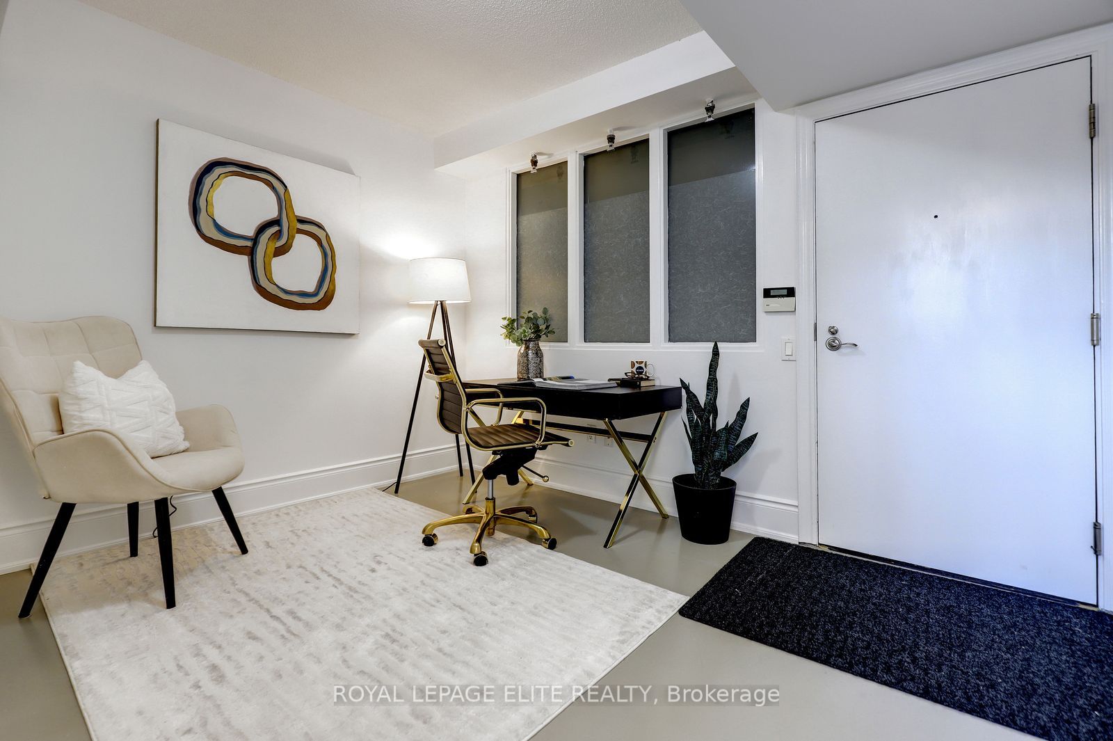 437 Roncesvalles Avenue 405
