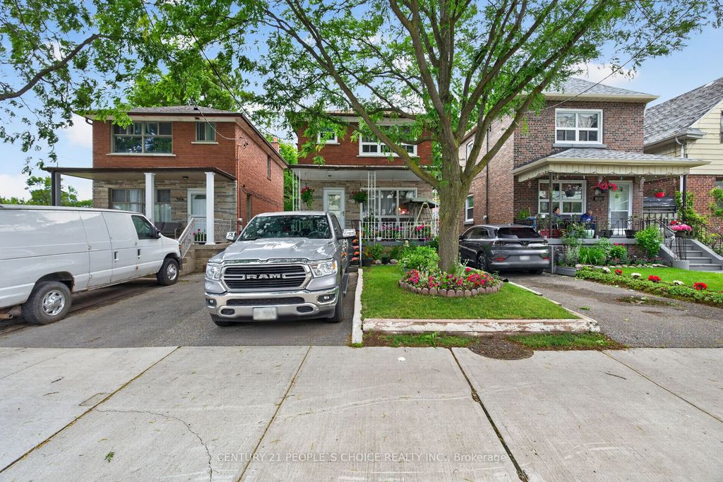 Photo of 750 Jane Street, Toronto, ON M6N 4B2 (MLS # W13472308)