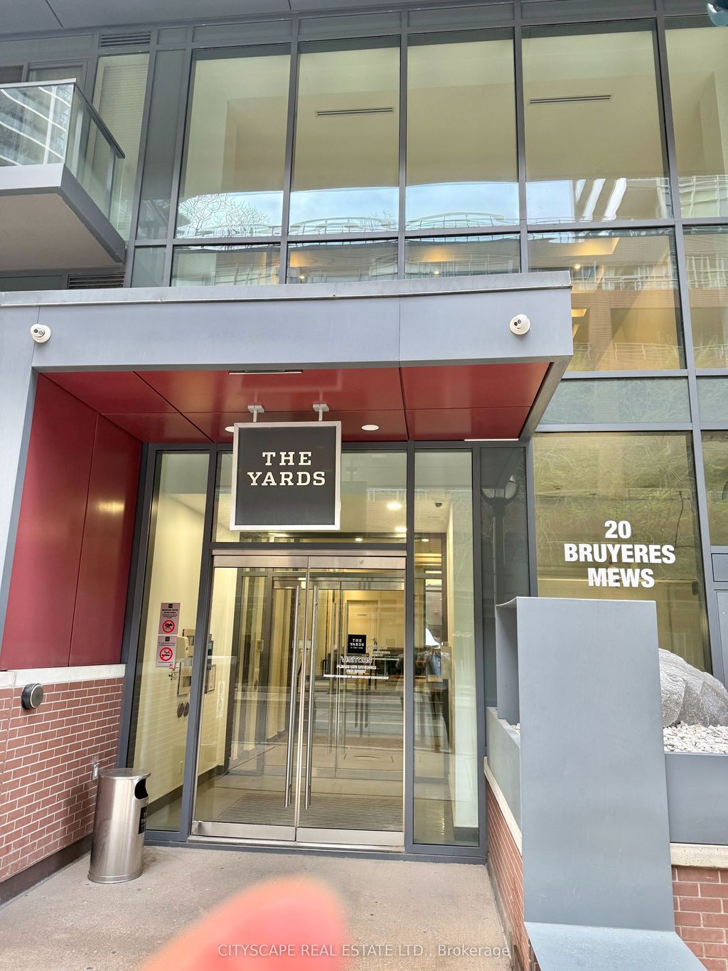 Photo of 20 Bruyeres Mews #Th03, Toronto, ON M5V 0G7 (MLS # C13136830)