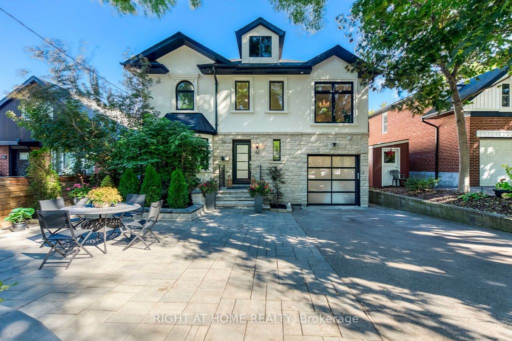 Photo of 43 South Kingsway N/A, Toronto, ON M6S 3T2 (MLS # W12594472)