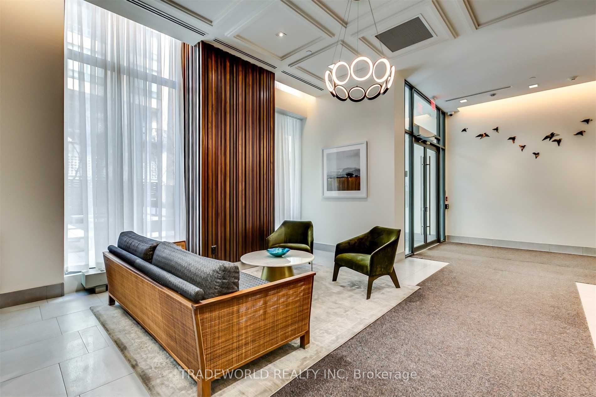 775 King Street W 513